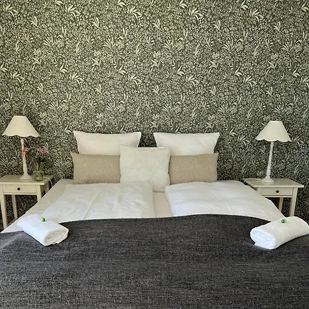 Sandkaas Hotel 3*