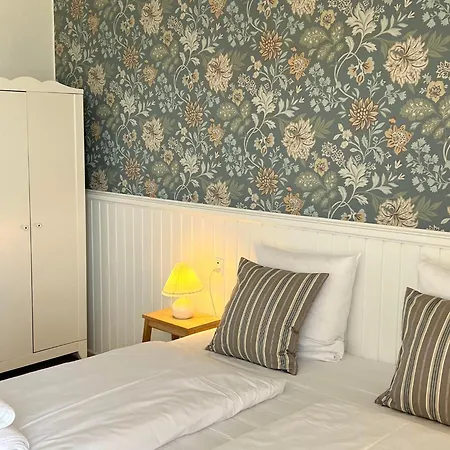 Hotel Sandkaas 3*
