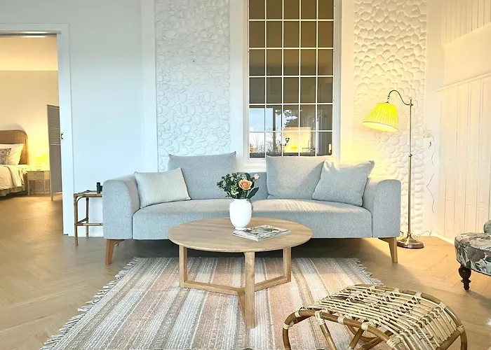 Hotel Sandkaas 3*